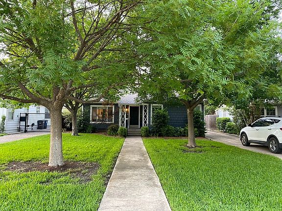 3rd image of 6020 Lovell Ave