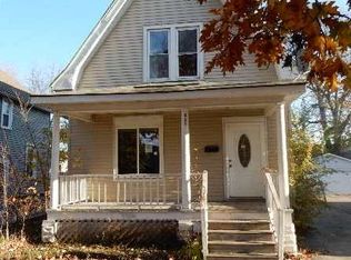 432 Woodlawn Ave, Aurora, IL 60506