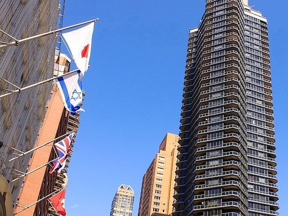 2nd image of 200 E 61st St APT 40A