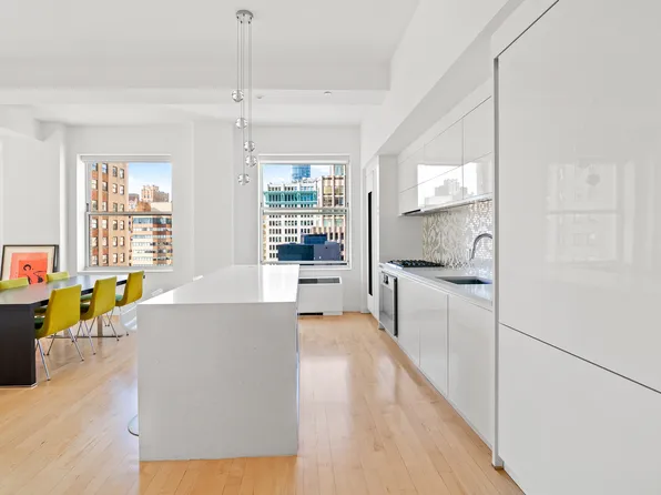 15 Broad Street image 3 of 13