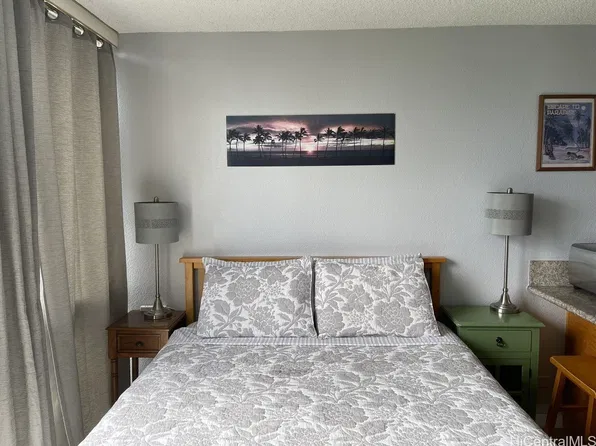 1920 Ala Moana Blvd APT 1515, Honolulu, HI 96815