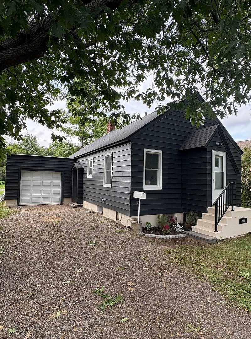 Remodeled 3-Bedroom Home for Rent in Cloquet! — Photo 1