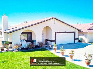 2084 Natalie Dr, Rosamond, CA 93560