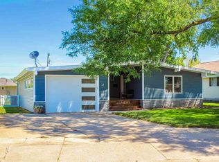 914 20th St, Columbus, NE 68601