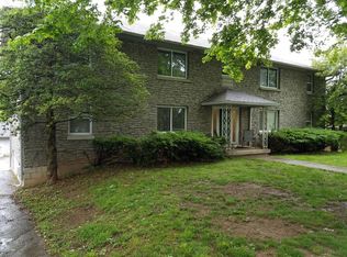 205 Wooldridge Ln #2B, Versailles, KY 40383