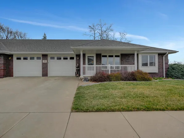 716 Thornridge Acres Dr, Milford, NE 68405