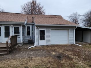 117 W Jackson St, Veedersburg, IN 47987