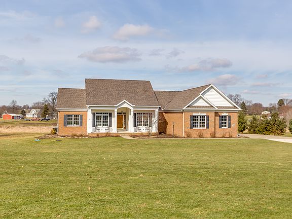 3 bed 3.5 bath ranch