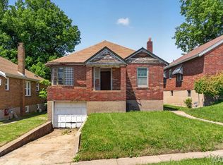 3023 Kemp Dr, Saint Louis, MO 63121