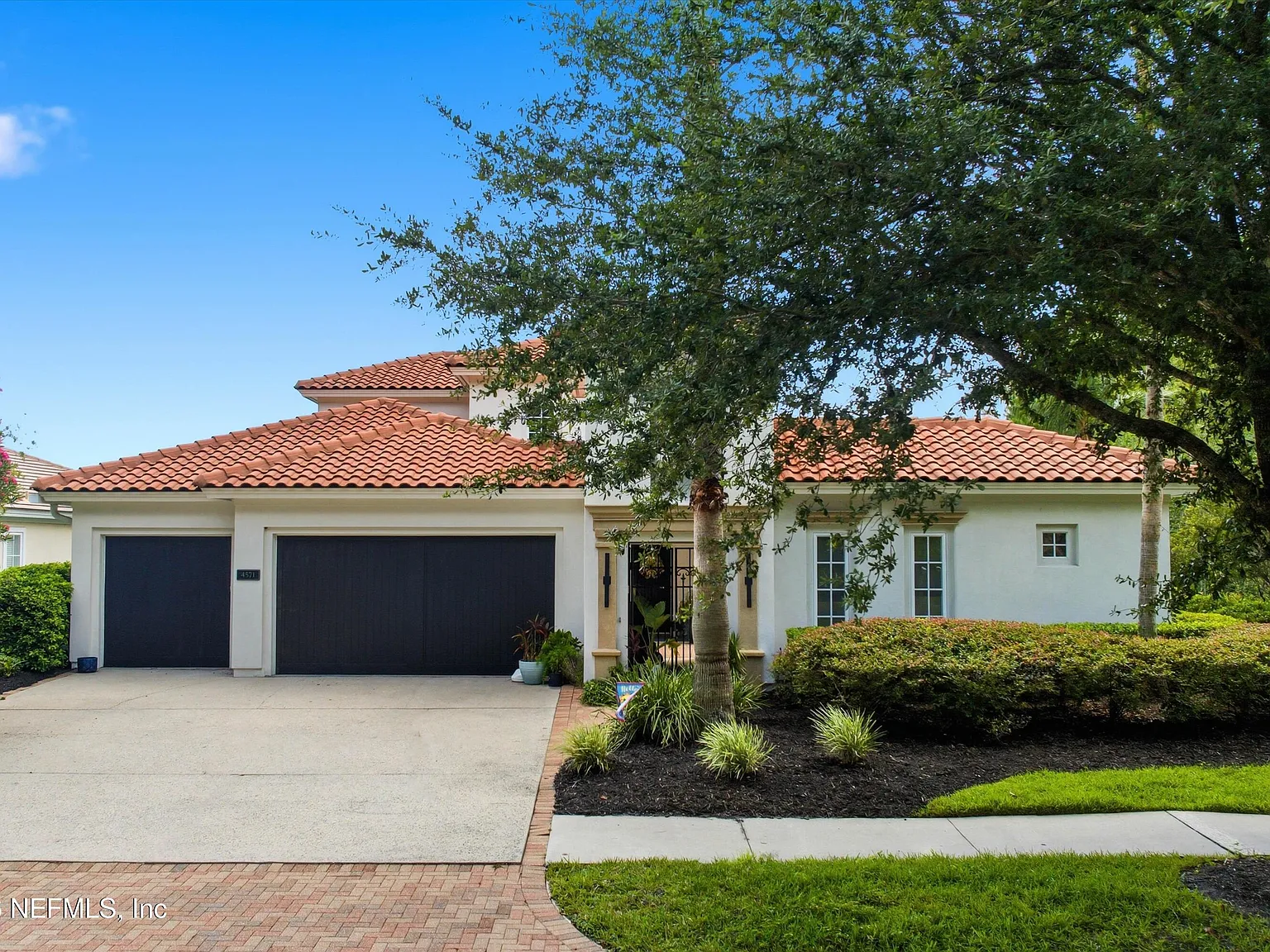 5 bed, 4.5 bath, 4125 sqft, $6,250 — Photo 3