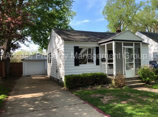 702 Everglade Dr SE, Grand Rapids, MI 49507