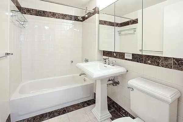 Rented by Compass | media 33