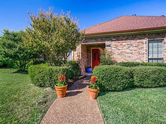 2nd image of 2309 Evergreen Dr