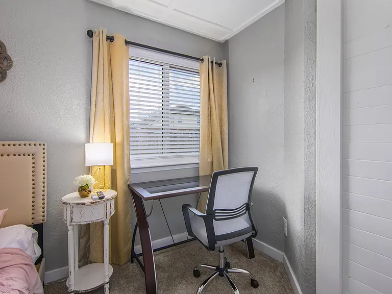 3015 Pilgrims Point Ln — Photo 8