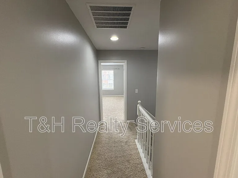 9059 Rider Dr — Photo 13