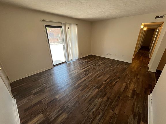 2nd image of 112 E Wood St #8