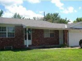 39 E Huntington, El Dorado, KS 67010