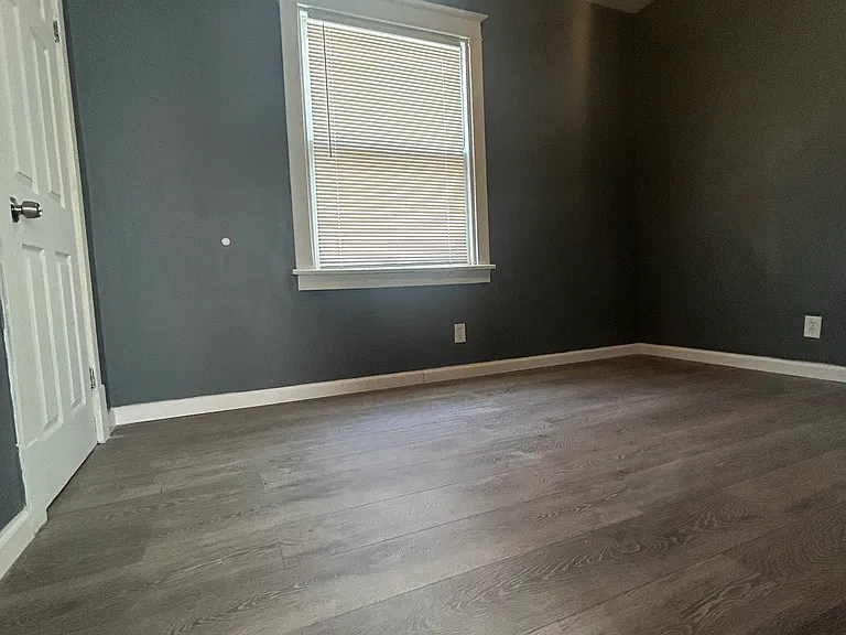 4957 Lilburn Ave — Photo 6