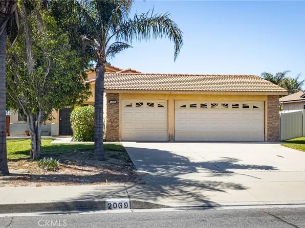 2069 W Fairview Dr, Rialto, CA 92377