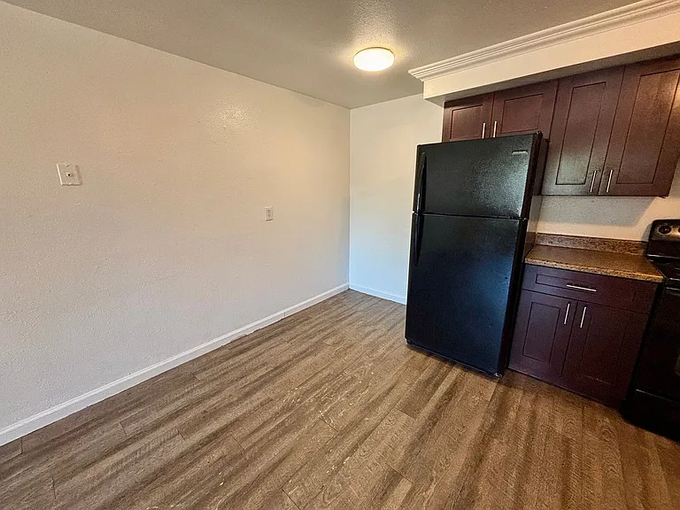 7310 W 10th Ave — Photo 20