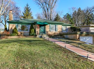 739 Dundee Ave, Barrington, IL