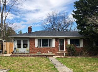 1151 Erkwood Hts, Hendersonville, NC 28739