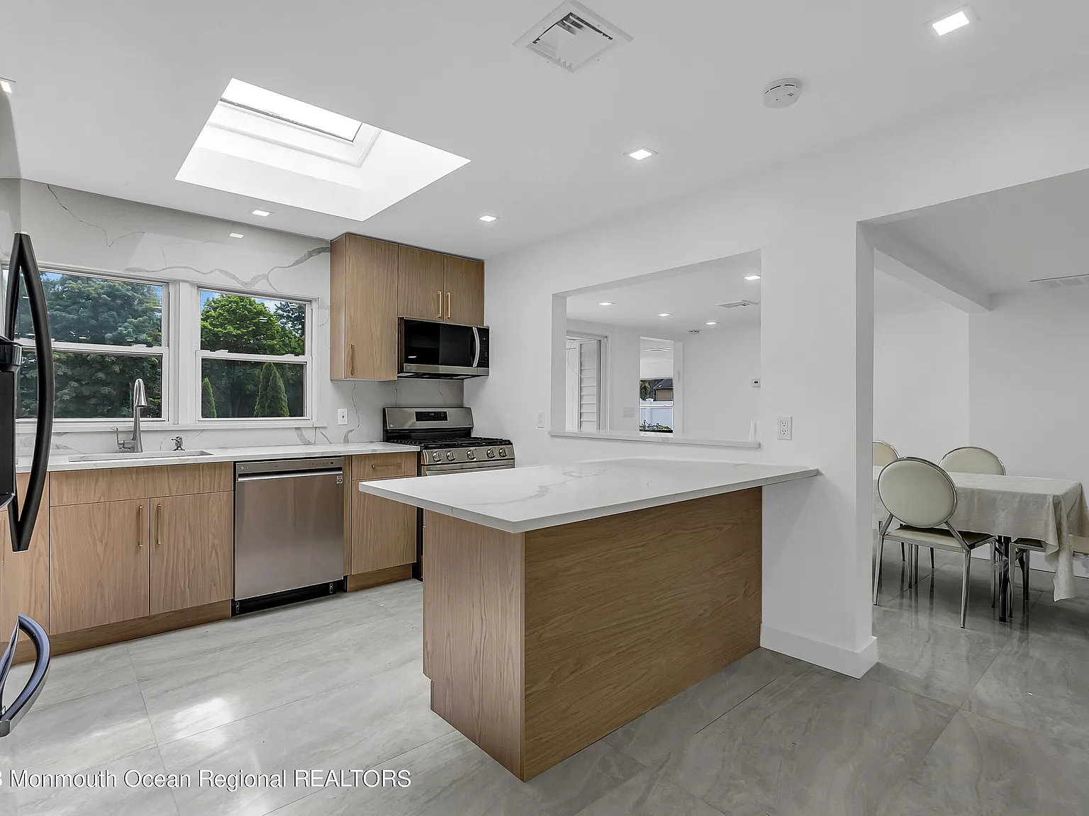 4 bed, 1785 sqft, $3,000 — Photo 2