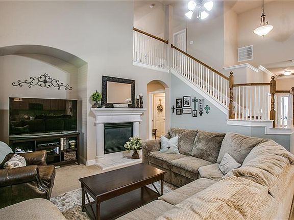 5th image of 807 Carolina Way