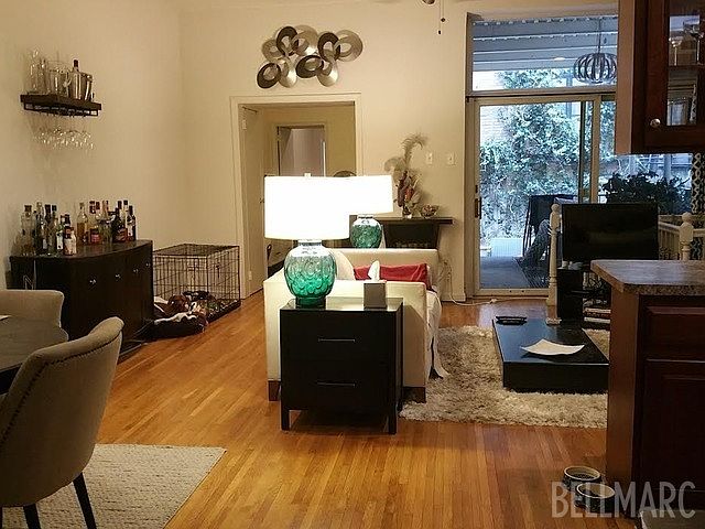 1st image of 33 W 85th St APT B