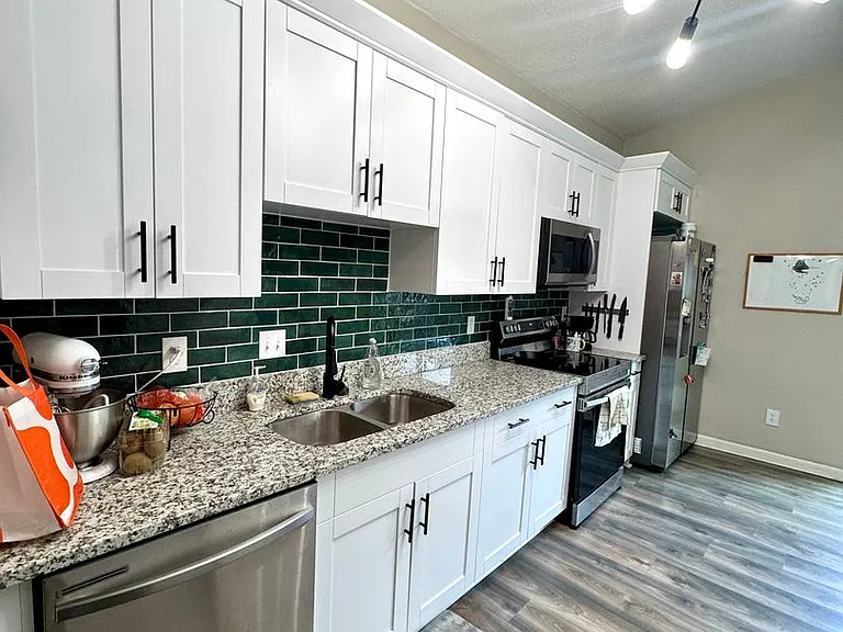 1408 Petrell Ct — Photo 8