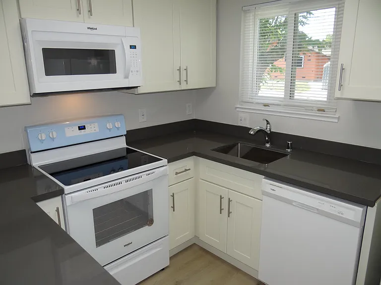 8642 Beverly Ln — Photo 15