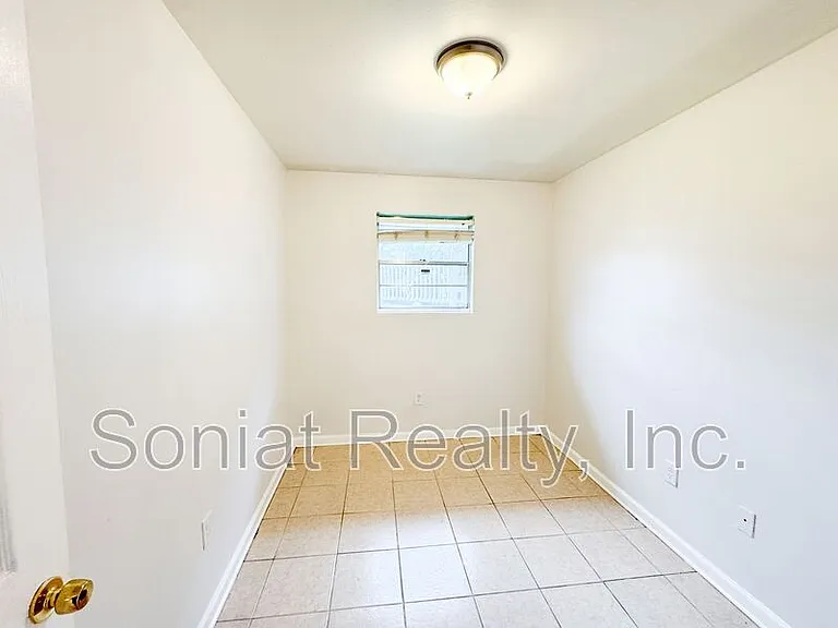 3400 Elysian Fields Ave — Photo 9