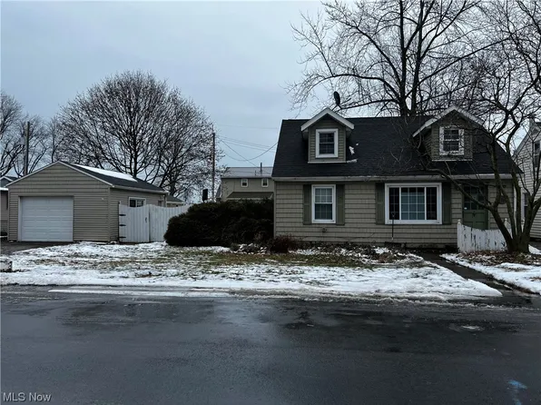 (undisclosed Address), Huron, OH 44839