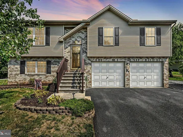 37 Pleasanton Dr, East Berlin, PA 17316