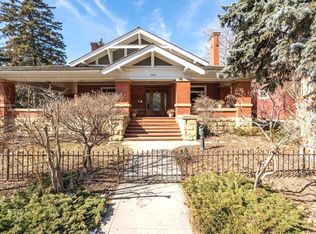 1933 E 5th St SW, Calgary, AB T2S2B2