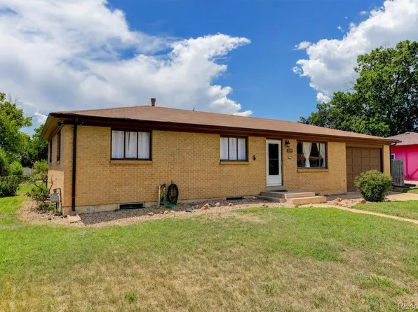 2940 W Saratoga Avenue, Englewood, CO 80110