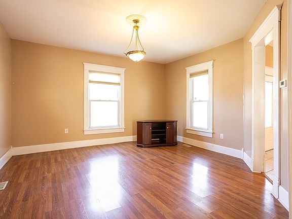 5th image of 1138 M St