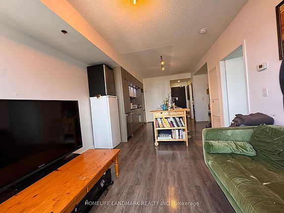5th image of 170 Sumach St #504