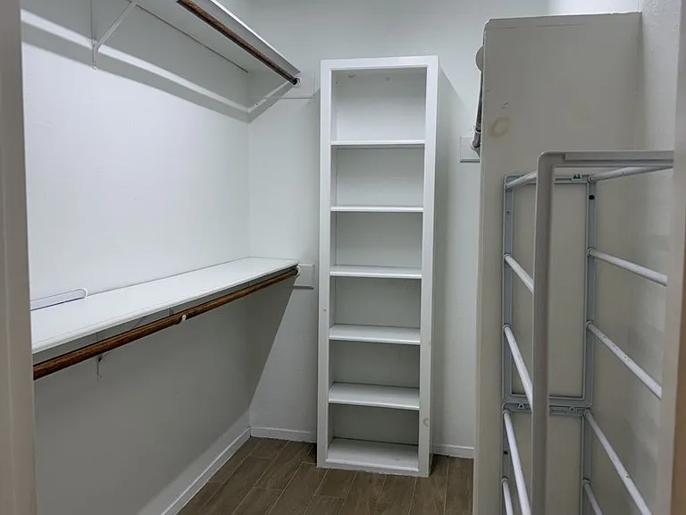 4211 Russell Dr — Photo 14