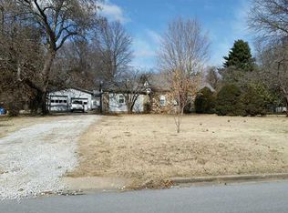 804 NW 3rd St, Bentonville, AR 72712