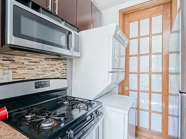 70 West 109th Street image 4 of 6