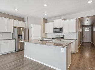 1572 Illingworth Dr, Windsor, CO 80550