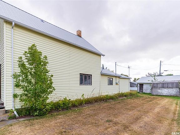 5th image of 116 Rouleau STREET