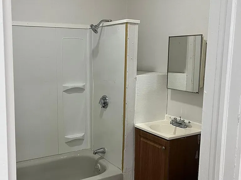11 Worcester Pl #2 — Photo 7