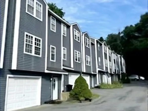 13 Mercury Ter Unit 13, Haverhill, MA 01832