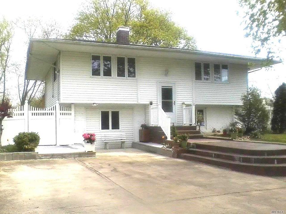 1st image of 7 Hare Ln