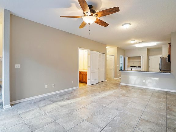 5th image of 790 Servia Dr