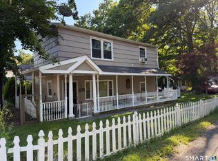 26 View Pl, Guilford, CT 06437