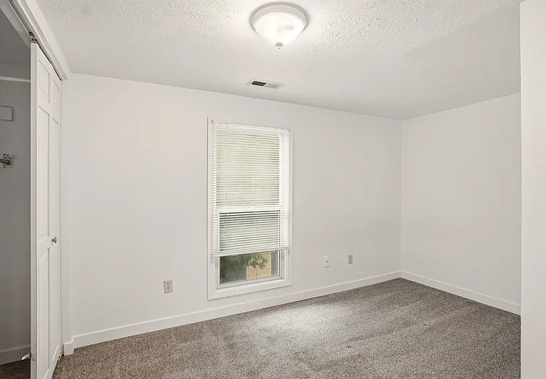314 E Ermina Ave — Photo 20