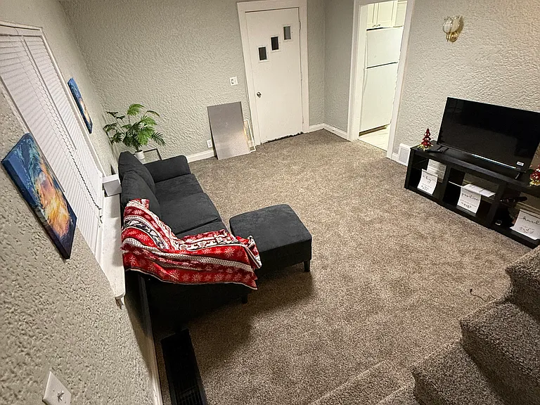 224-226 Maple St #1 — Photo 7